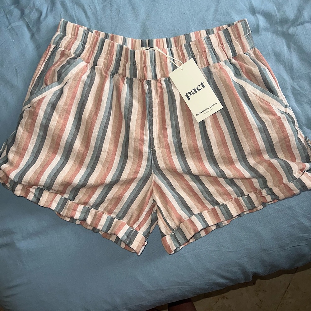 Pact Organic Women's Stucco Vertical Stripe Harbour Short - M Like New no tags